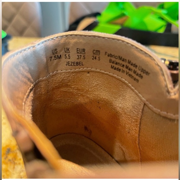 Lifestride Velocity heeled ankle booties / boots - Picture 3 of 7